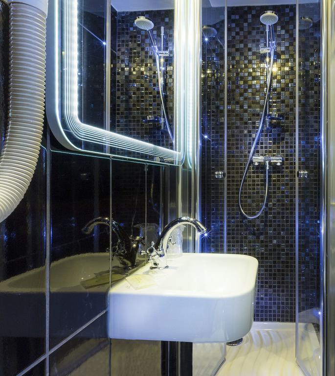 Hotel Du Bresil Париж Экстерьер фото